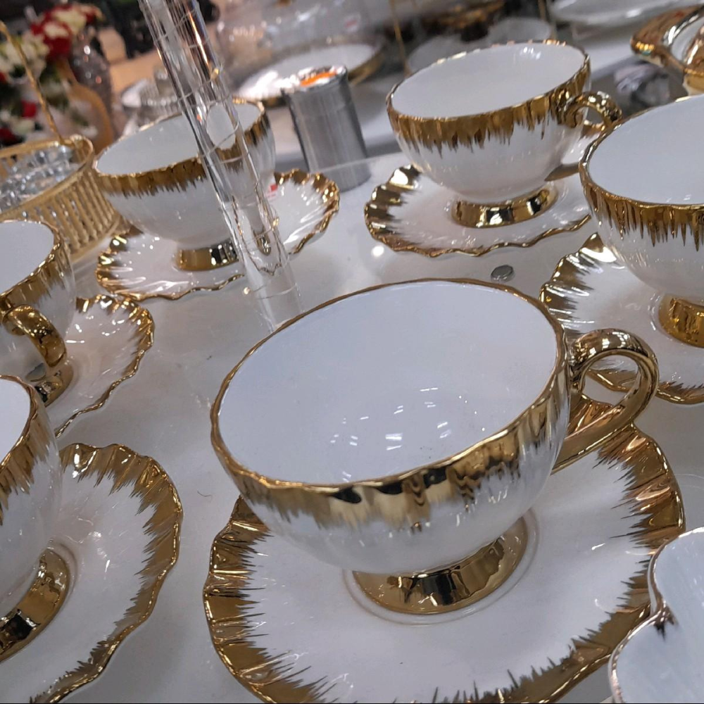 White & Gold Tea Set of 6 Stylish Ceramic Cups with Saucers - Tabard-Aprons