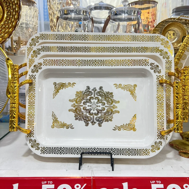 1 Gold Plastic Serving Tray