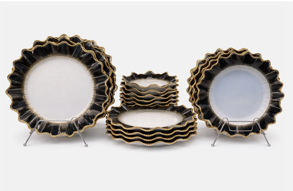 Capture Luxury Black Gold Dinnerware Set