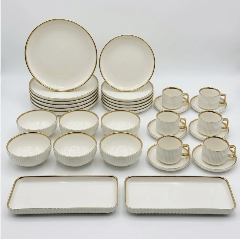 Capture Luxury 32 Piece Porcelain Dinnerware